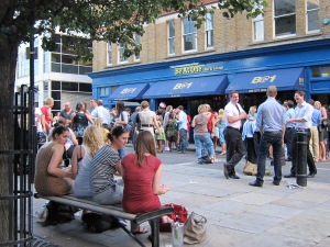 London has thousands of pubs